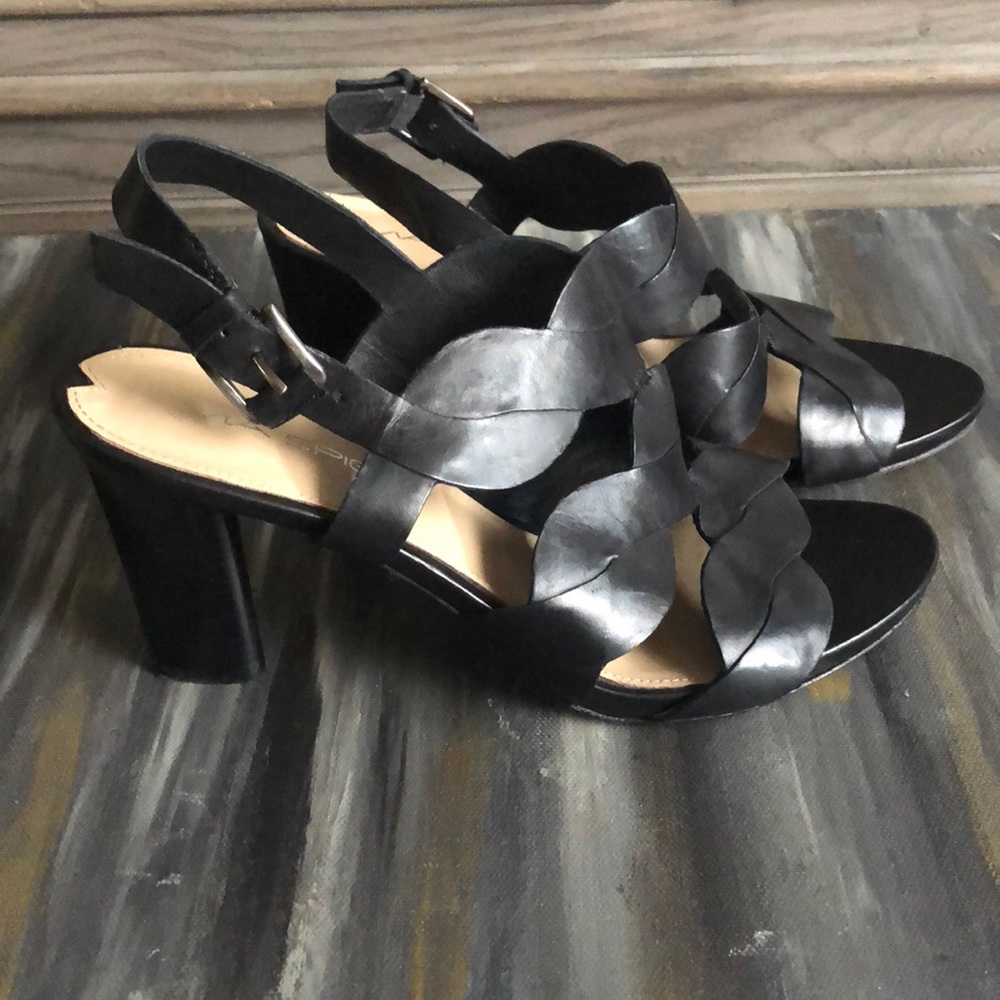 VIA SPIGA Slingback Heels